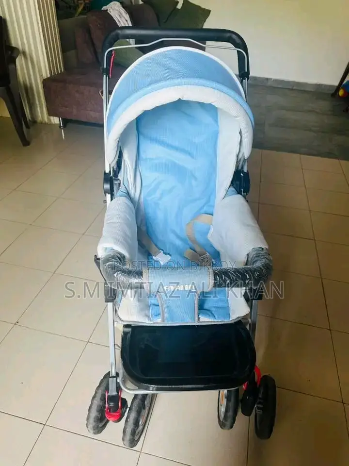 বেবি স্ট্রোলার