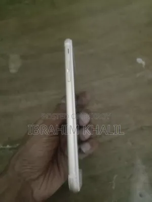 Apple iPhone 6 16 GB White