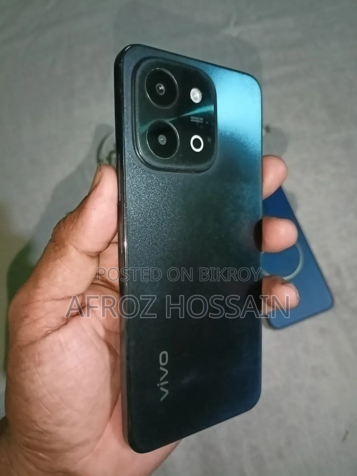 Vivo Y28 128 GB Blue