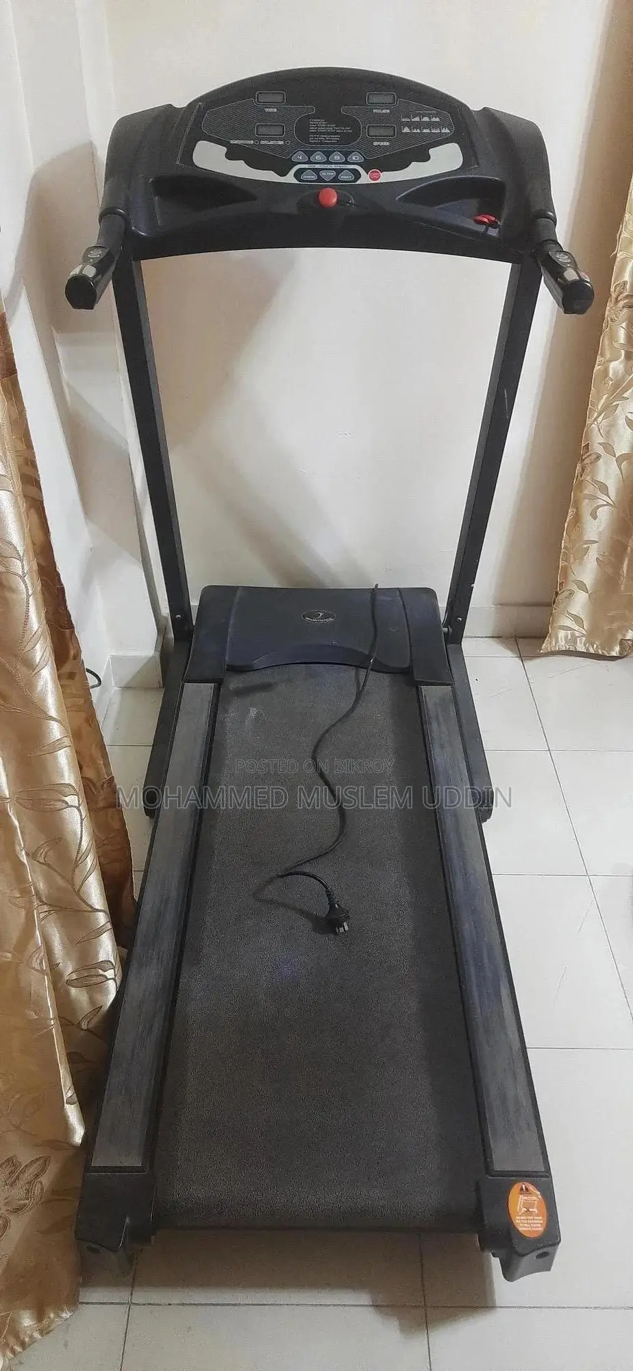 স্পোর্টট্র্যাক ট্রেডমিল
