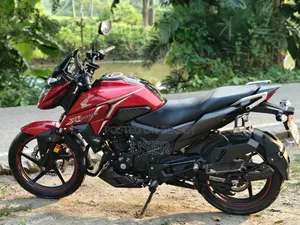 Honda X-Blade 160 2022 Red