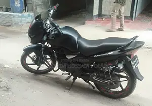 হোন্ডা ইউনিকর্ন ২০০৯ কালো