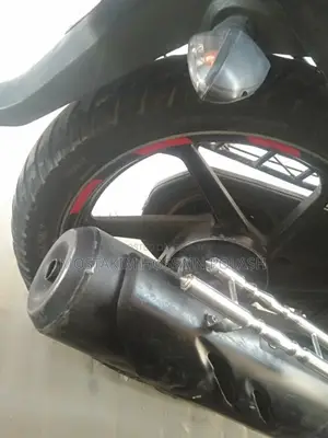 হোন্ডা ইউনিকর্ন ২০০৯ কালো