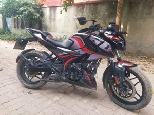 বাজাজ পালসার এন১৬০ ২০২৩ কালো