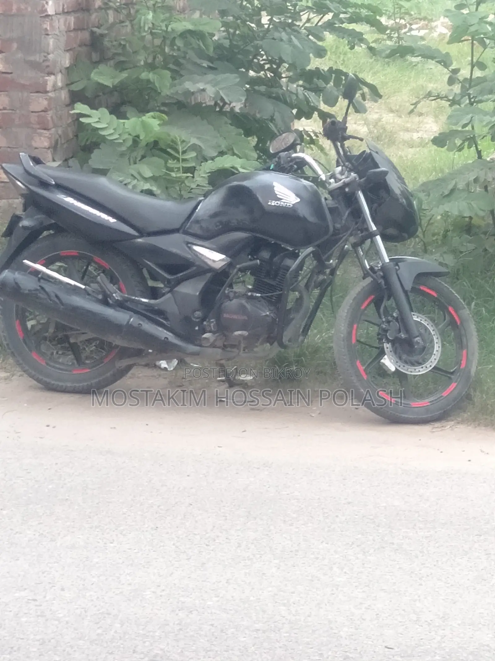 হোন্ডা ইউনিকর্ন ২০০৯ কালো