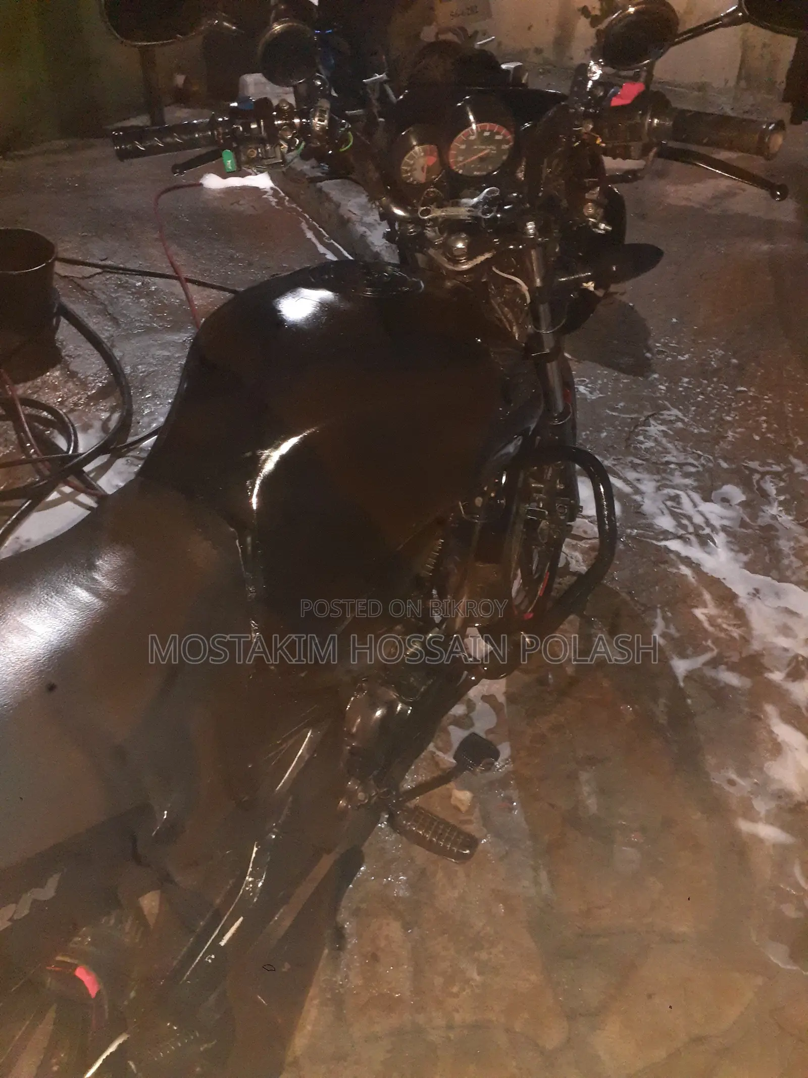 হোন্ডা ইউনিকর্ন ২০০৯ কালো