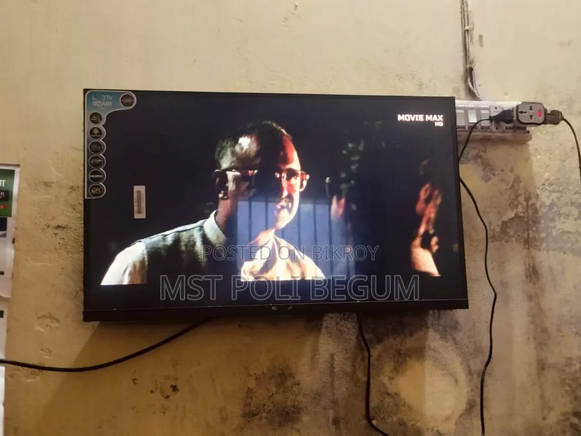স্মার্ট অ্যান্ড্রয়েড টিভি ৩২"