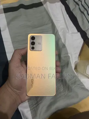 Vivo V23 128 GB Gold