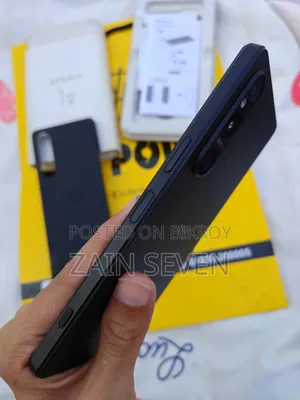 সনি এক্সপেরিয়া ১ ভি ২৫৬ জিবি ব্ল্যাক
