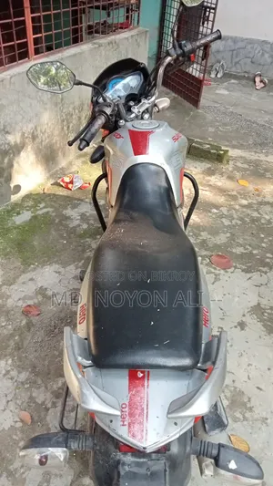 হিরো স্প্লেন্ডর ১১০ ২০২২ লাল