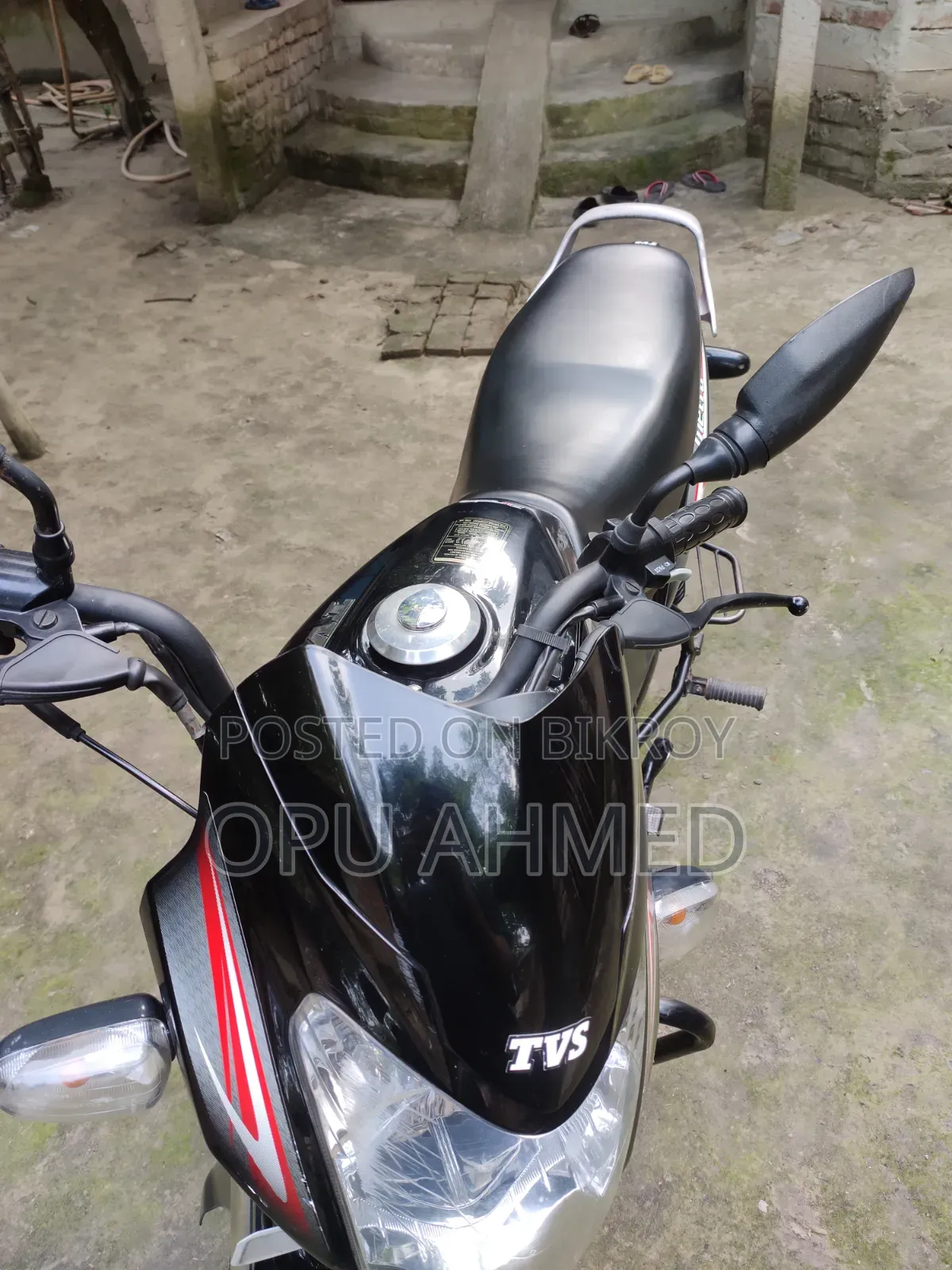 টিভিএস মেট্রো ২০২২ কালো