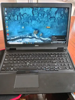 Laptop Dell Latitude 5580 4GB Intel Core i5 SSD 256GB