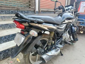 বাজাজ প্লাটিনা ১০০ ২০২১ কালো
