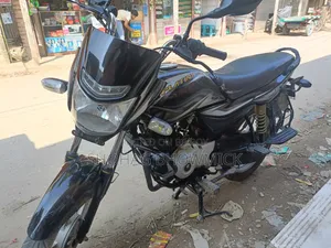 বাজাজ প্লাটিনা ১০০ ২০২১ কালো