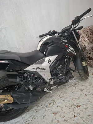TVS Apache RTR 160 2v Refresh X-connect 2022 Black
