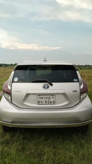 Toyota Aqua 2013 Gray