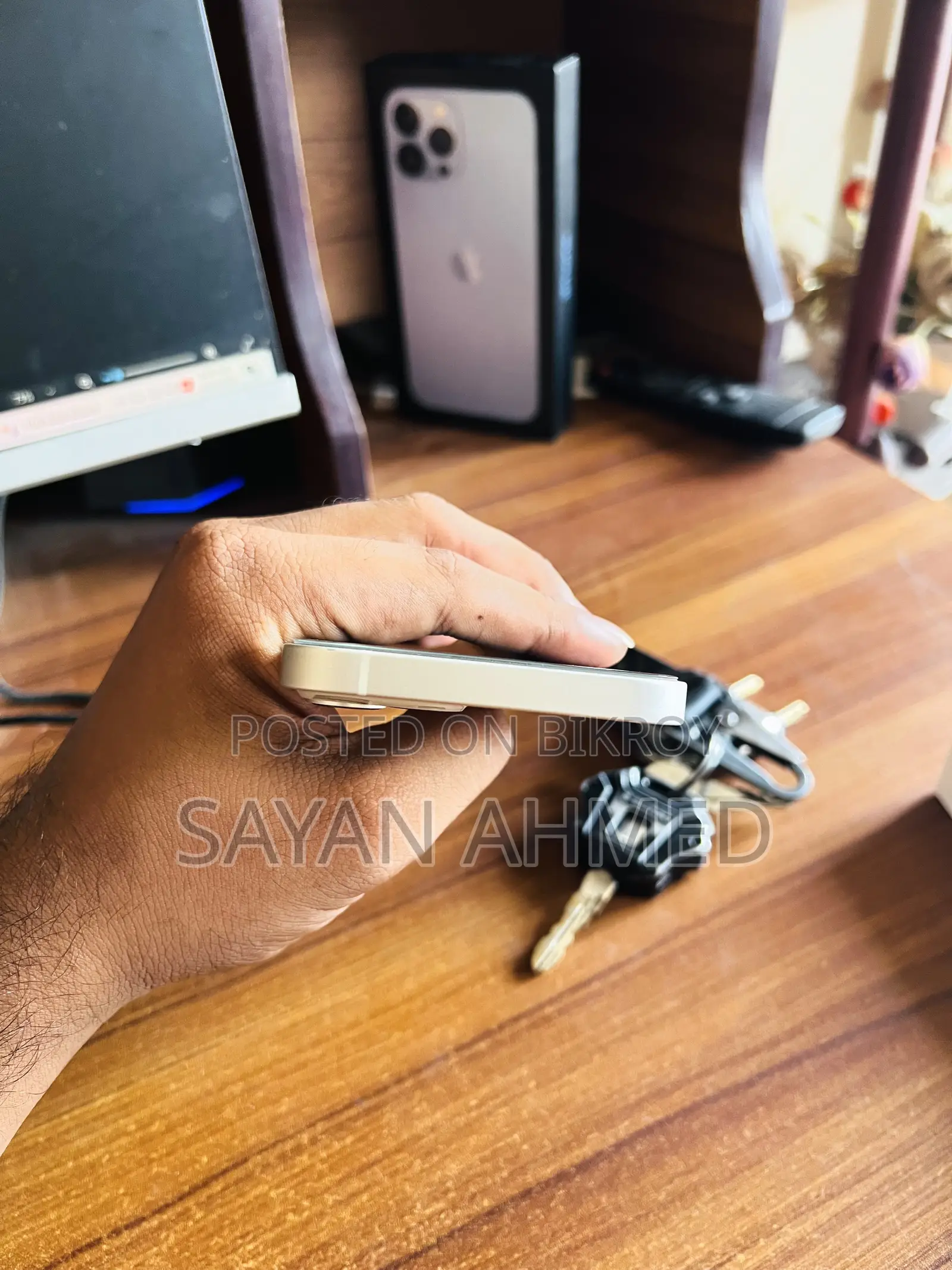 অ্যাপল আইফোন ১৩ ১২৮ জিবি সাদা