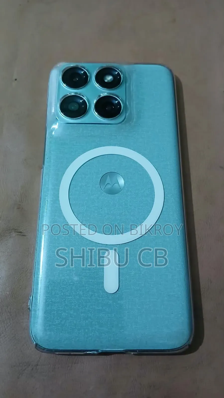 নতুন মটোরোলা এজ ৭০ ফিউশন ১২৮ জিবি