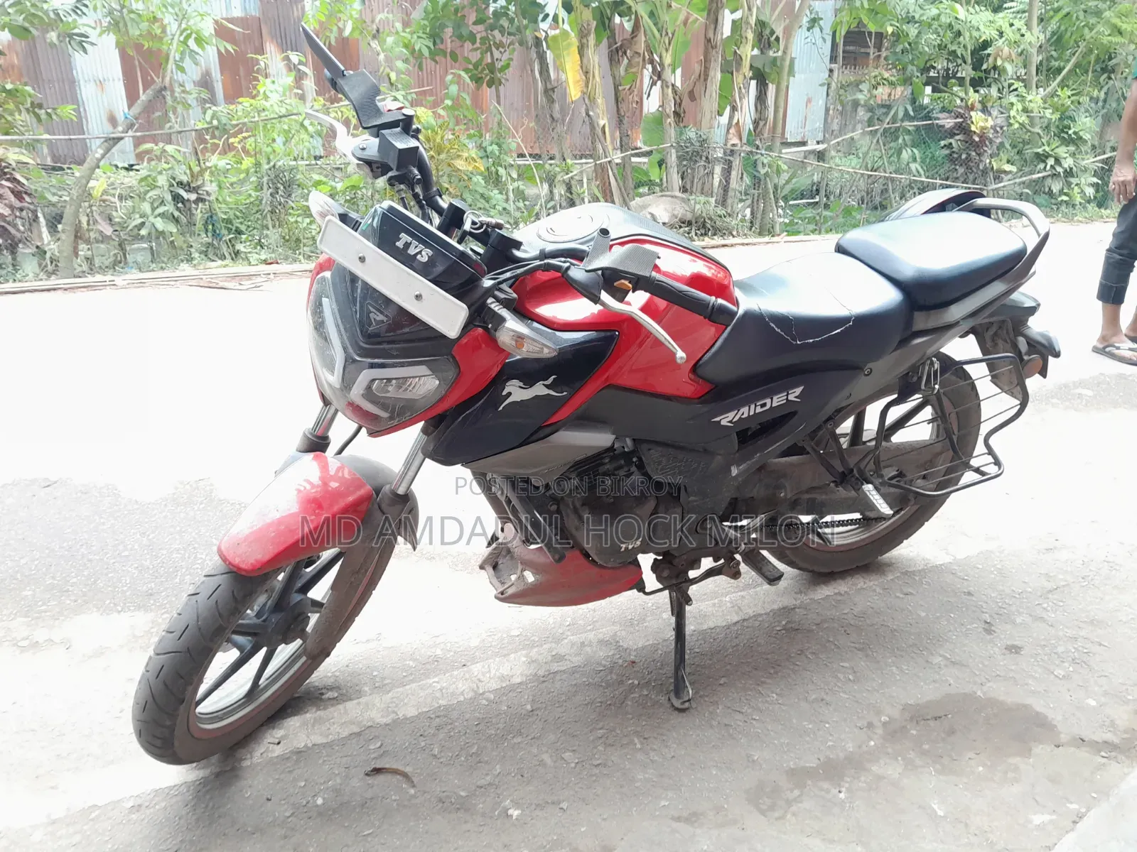 TVS Raider 125 2023 Red