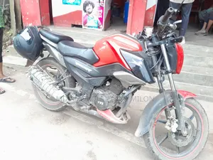 TVS Raider 125 2023 Red