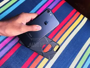 Apple iPhone 7 32 GB Black