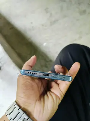 Vivo V27 128 GB Blue