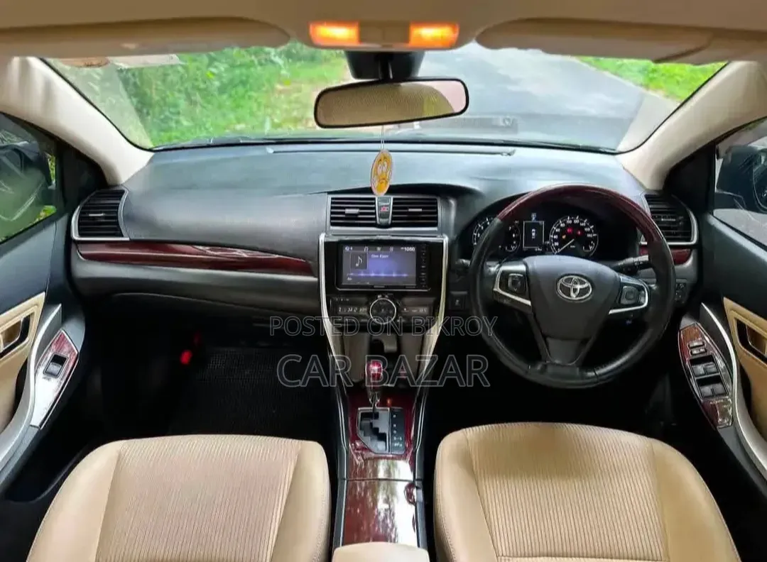 Toyota Premio 1.5 FWD 2016 Black