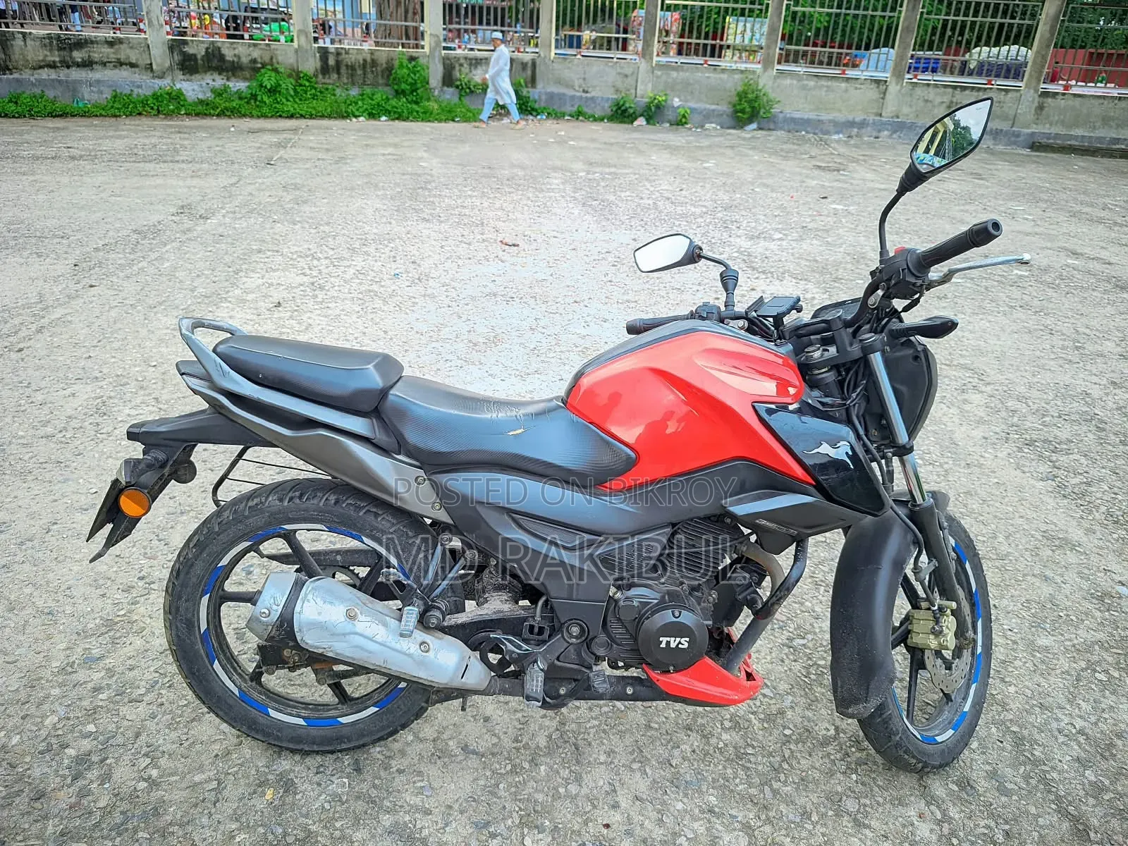 TVS Raider 125 2022 Red
