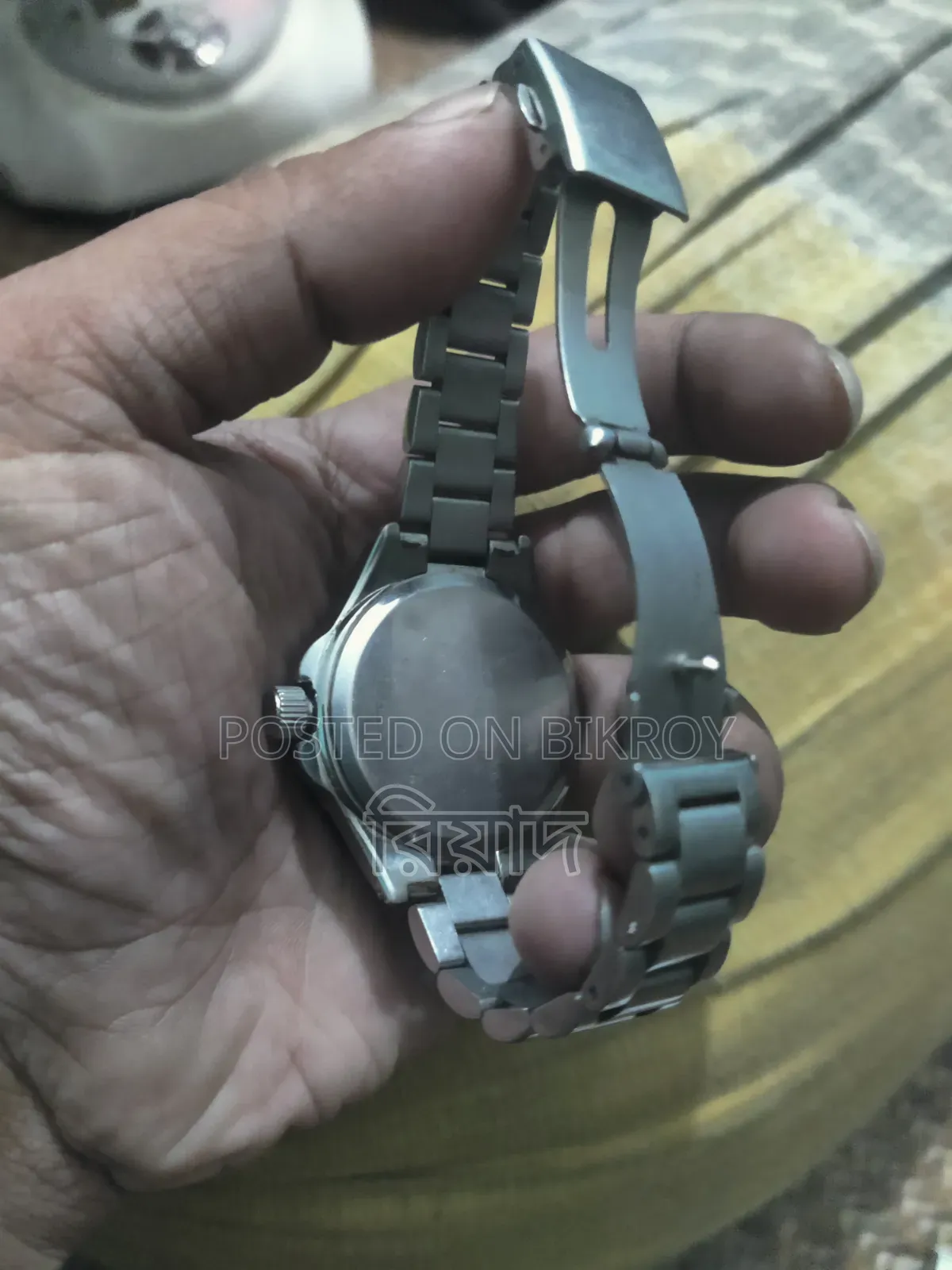 এটা ভিক্টর ঘড়ি দেখতে অনেক ভালো জাপামি মেশিন  অরজিনাল