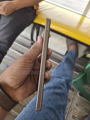 নতুন রিয়েলমি সি১০০আই ১২৮ জিবি গ্রে