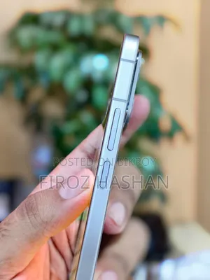 Vivo V70 256 GB Yellow