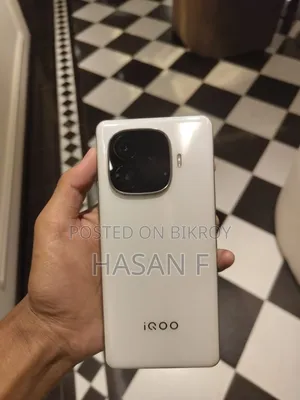 আইকিউওও জেড৯ ২৫৬ জিবি হোয়াইট