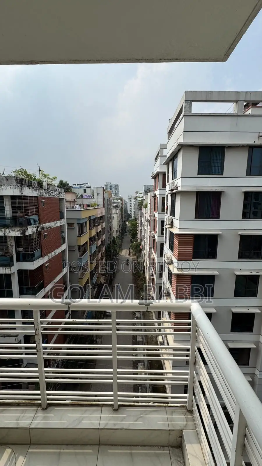 Furnished 3-bedroom Apartment in Bashundhara for sale