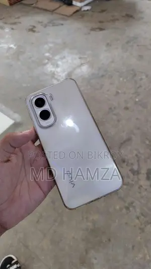 নতুন ভিভো ওয়াই ৫০০ ১২৮ জিবি হোয়াইট
