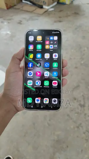 নতুন ভিভো ওয়াই ৫০০ ১২৮ জিবি হোয়াইট