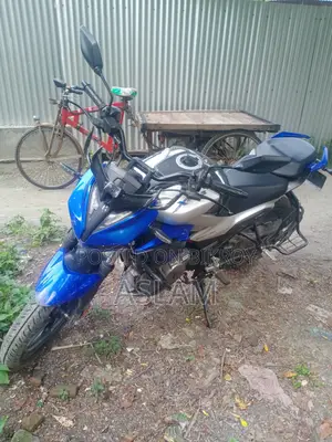 হিরো এক্সট্রিম ১২৫আর ২০২৫ নীল