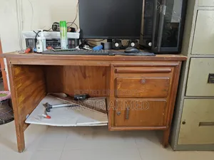 Table (Computer Table)