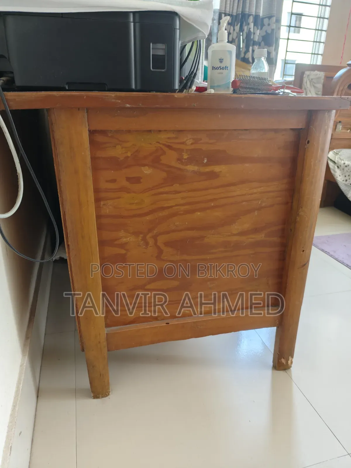 Table (Computer Table)