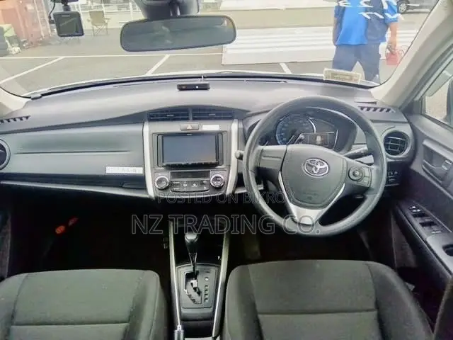 Toyota Axio 2020 Silver