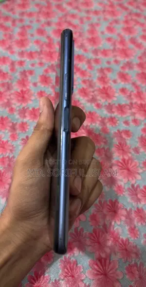 ভিভো ওয়াই৫১এ ১২৮ জিবি