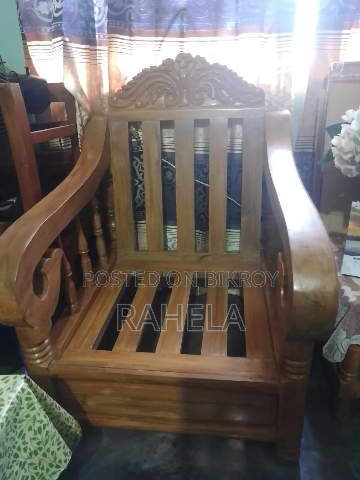 মজবুত সেগুন কাঠের কারুকাজ করা সোফা সেট (৩+১+১) বিক্রি হবে