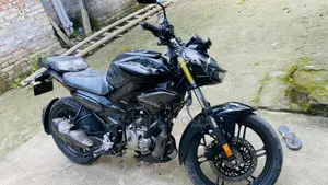 Hero Xtreme 125R 2025 Black