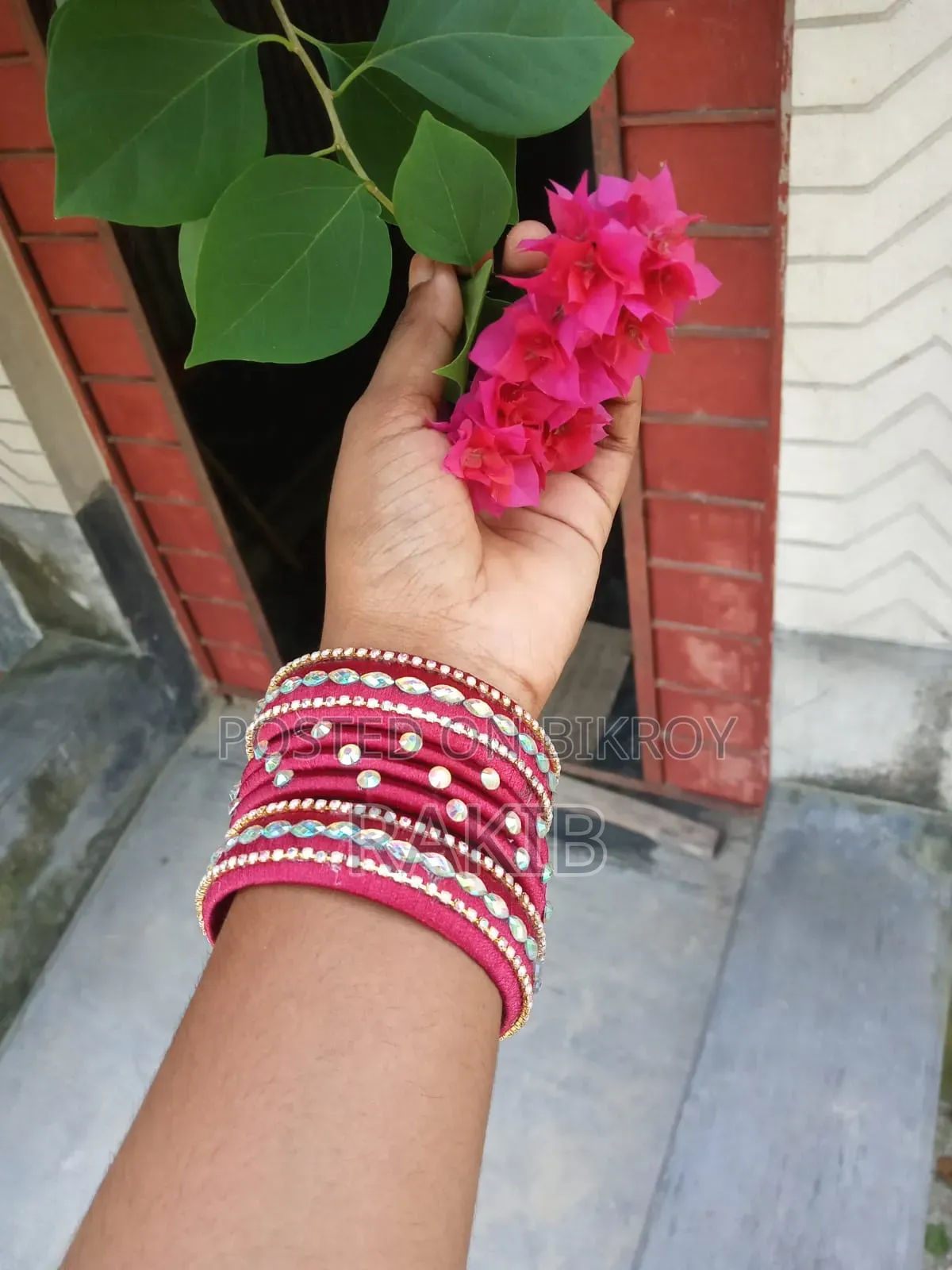 রেশমি চুরি