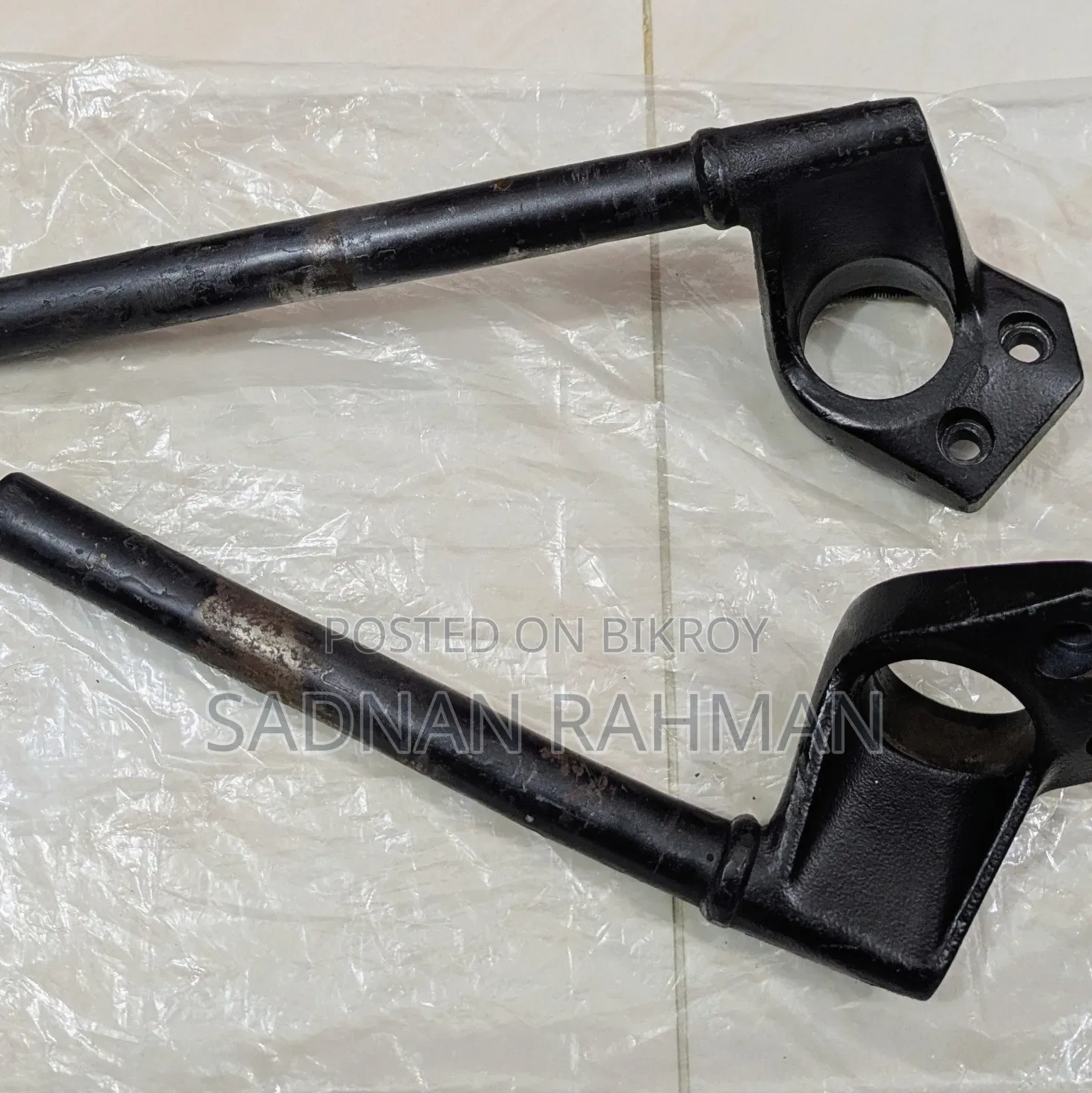 জিক্সার এসএফ হ্যান্ডেল বার