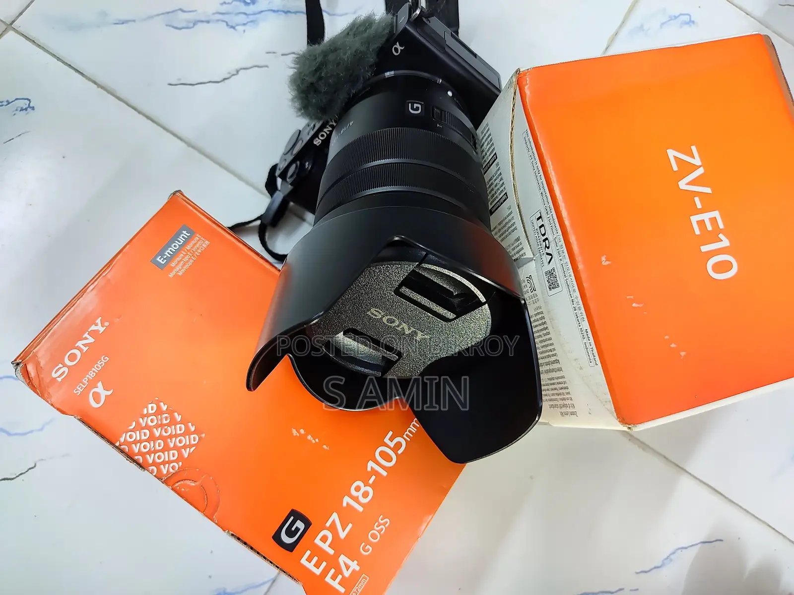 Sony ZV-E10 + Sony 105mm G OSS - For Sale with Box