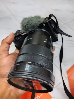 Sony ZV-E10 + Sony 105mm G OSS - For Sale with Box