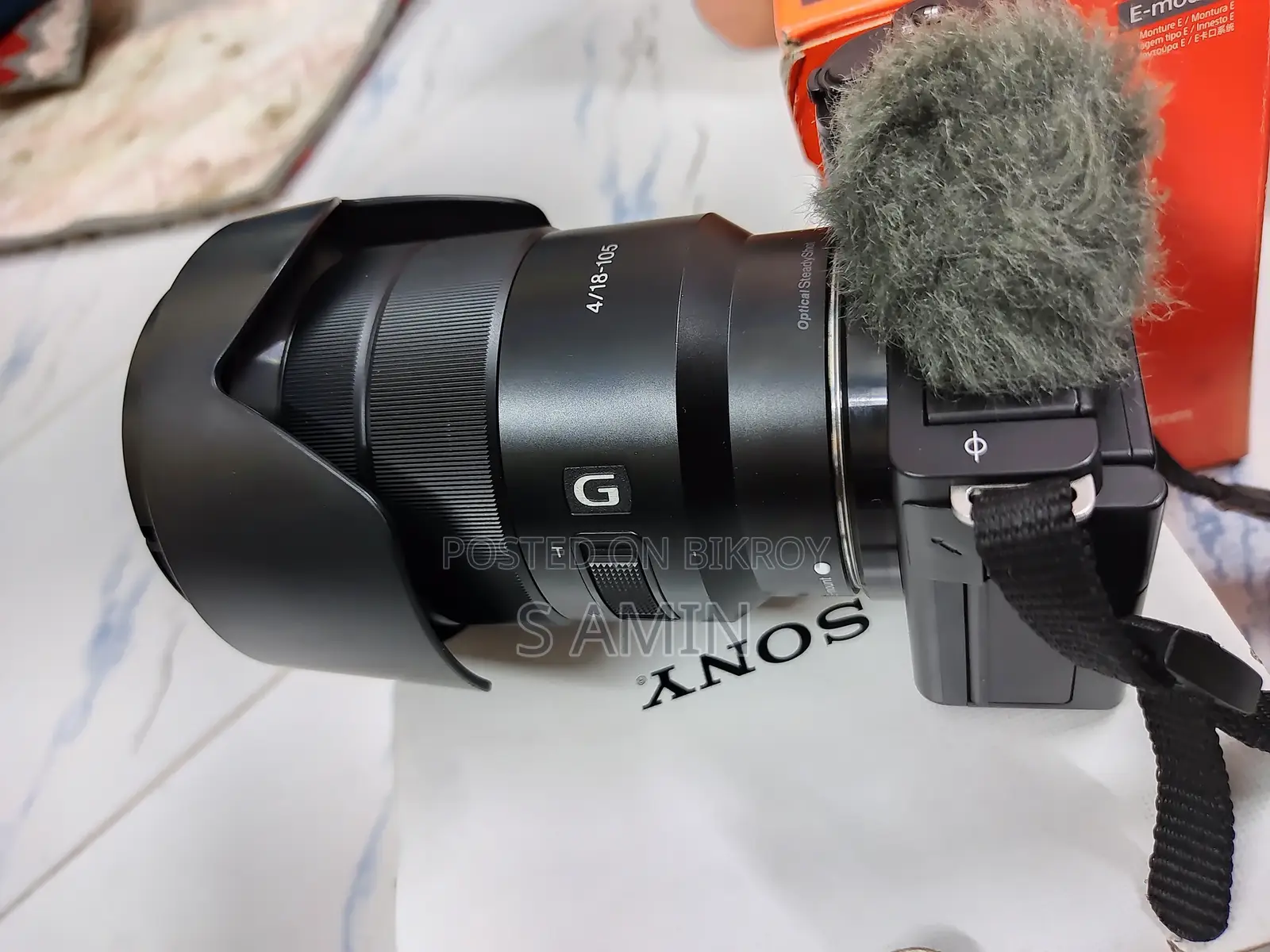Sony ZV-E10 + Sony 105mm G OSS - For Sale with Box
