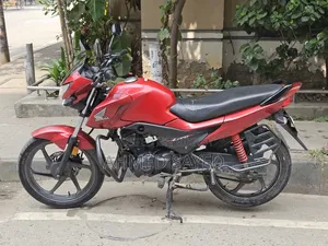 হোন্ডা লিভো ২০১৮ রেড