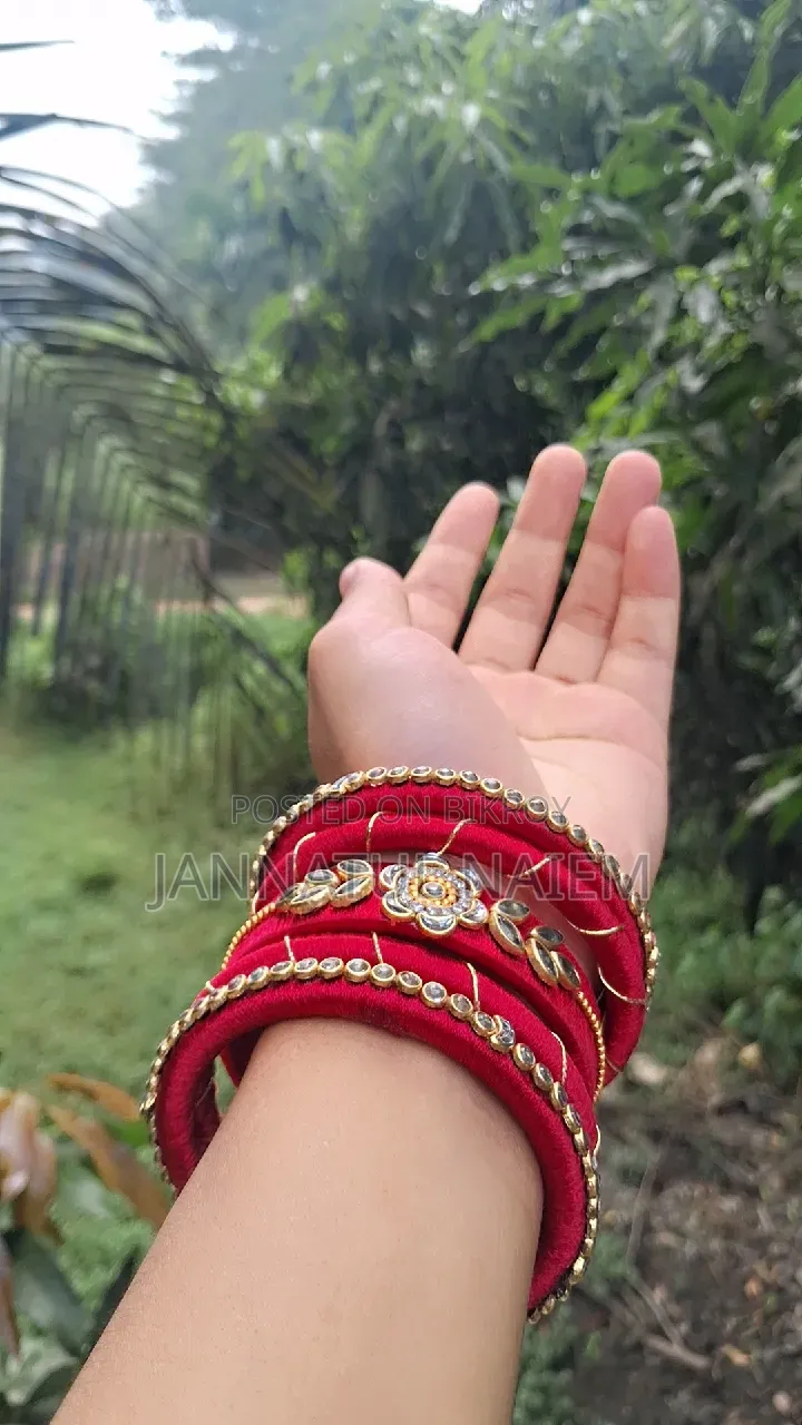 পছন্দ হলে কমেন্ট করুন