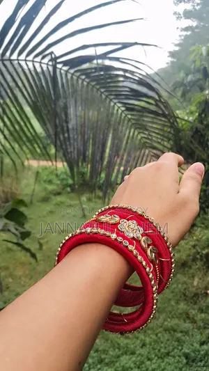 পছন্দ হলে কমেন্ট করুন